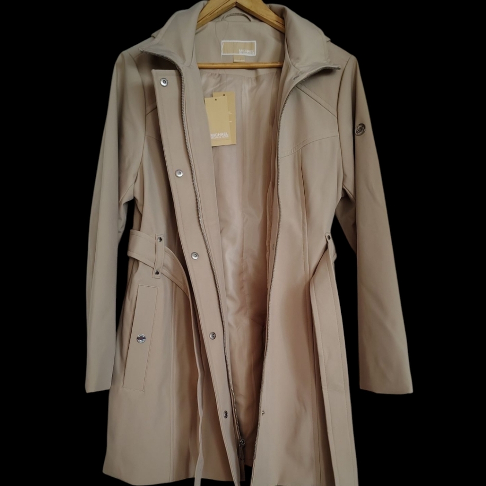 Michael Kors Women's Hooded Belted Waterproof Coat. Size L